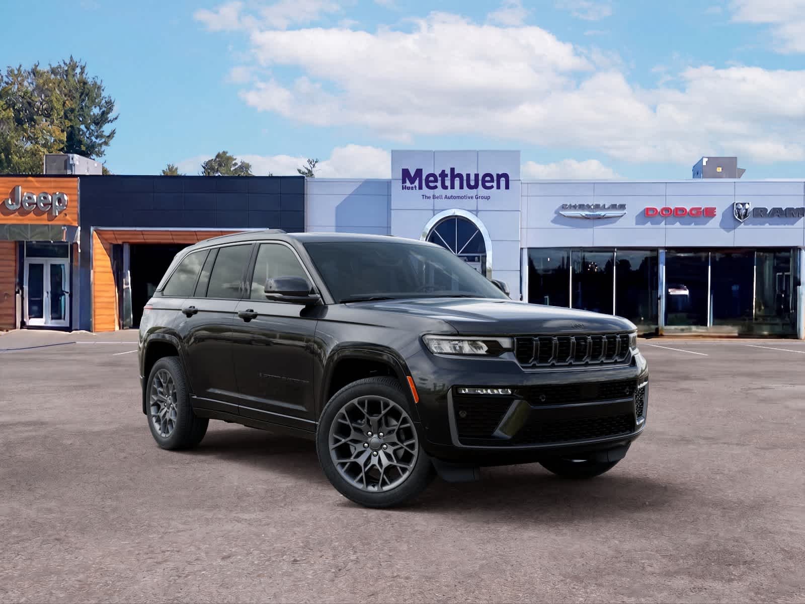 New 2026 Diamond Black Crystal Pearlcoat Jeep Summit image 5