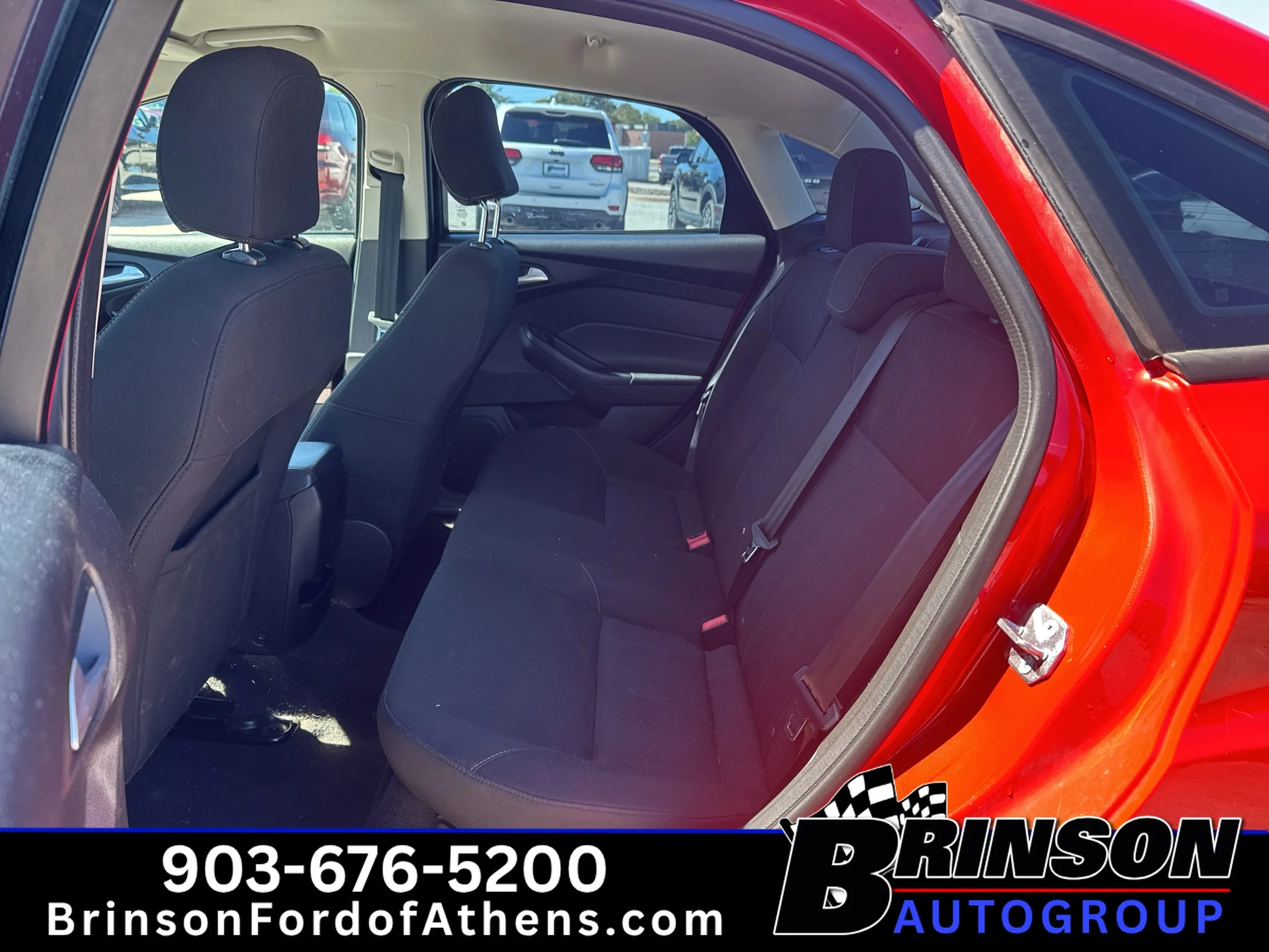 Used 2017 Race Red Ford SE image 10
