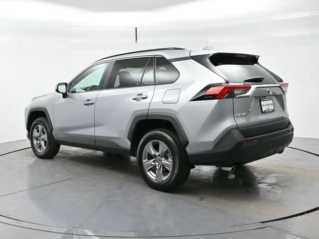 Used 2024 Silver Sky Metall Toyota XLE image 5