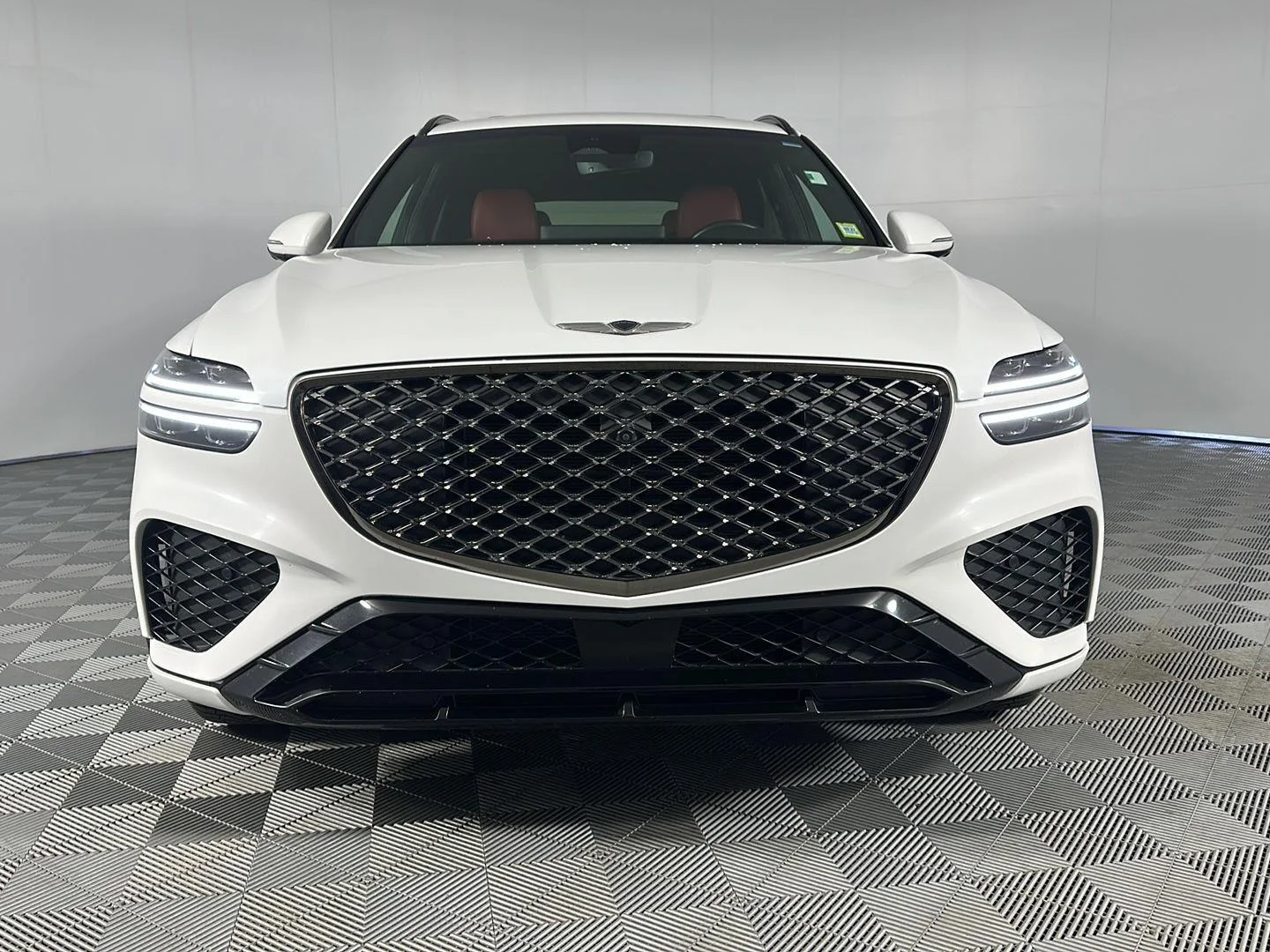 Used 2024 Uyuni White Genesis 2.5T image 2
