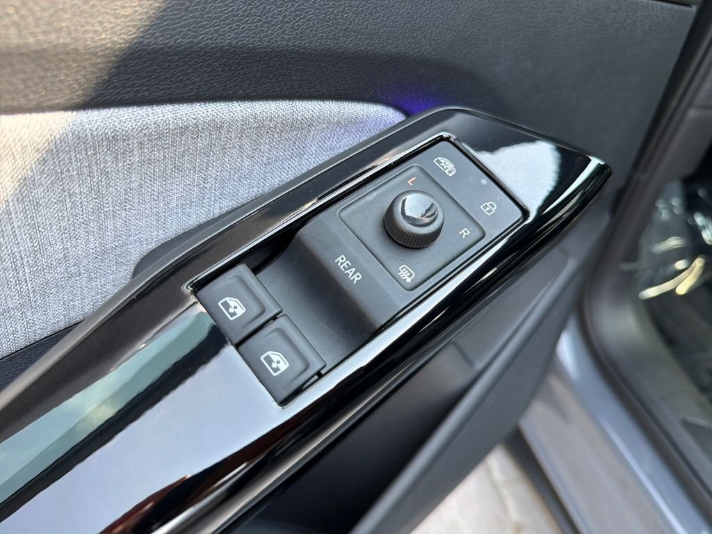 Certified Used 2025 Pure Gray Volkswagen Pro image 13