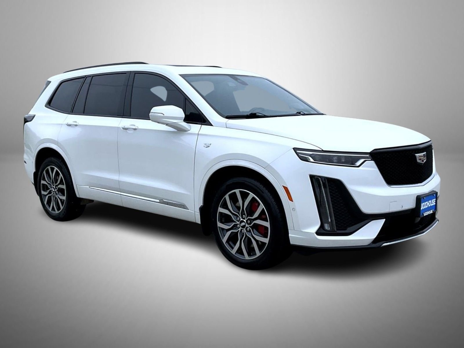 Used 2022 White Cadillac Sport image 3