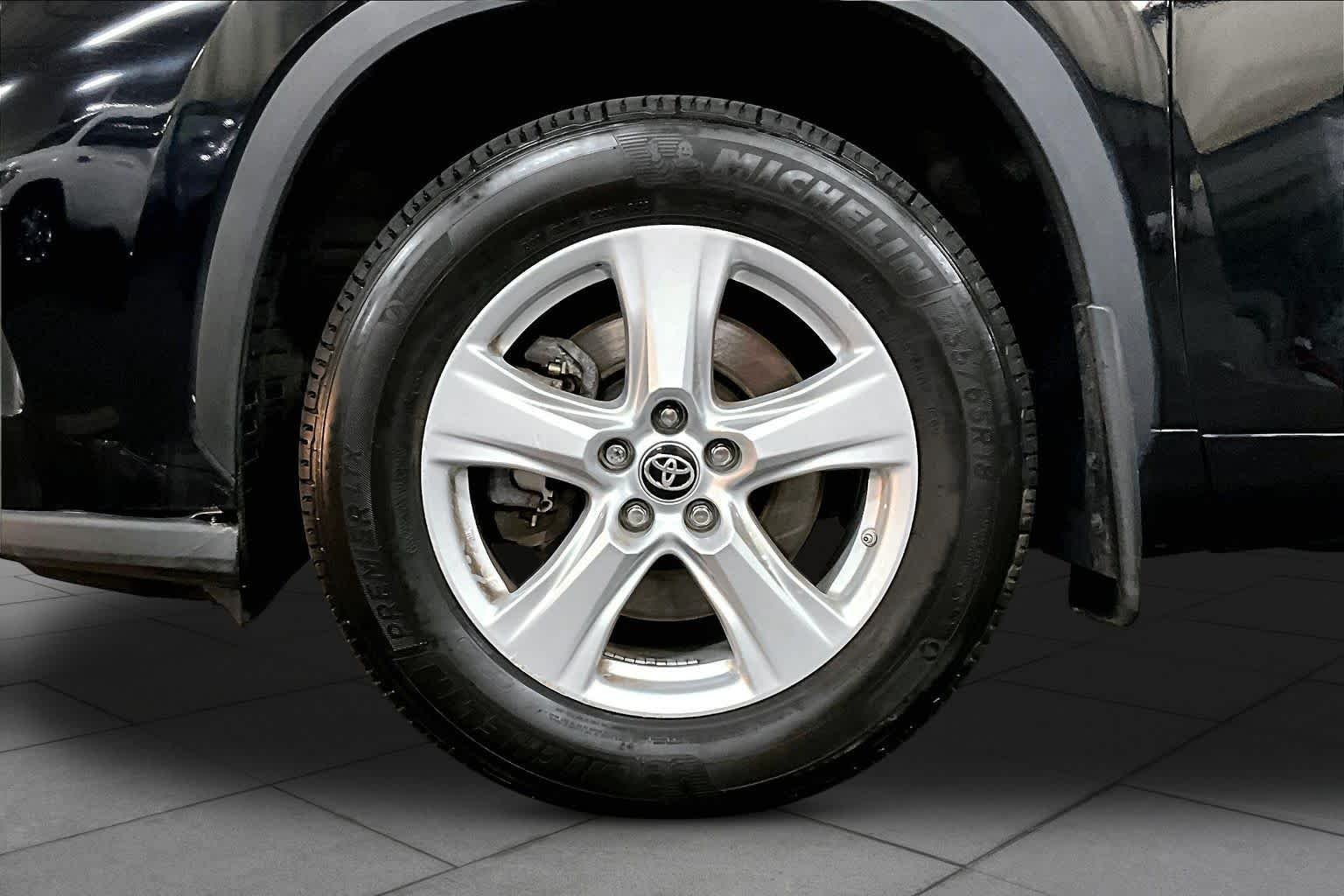 Used 2023 Midnight Black Metallic Toyota L image 11