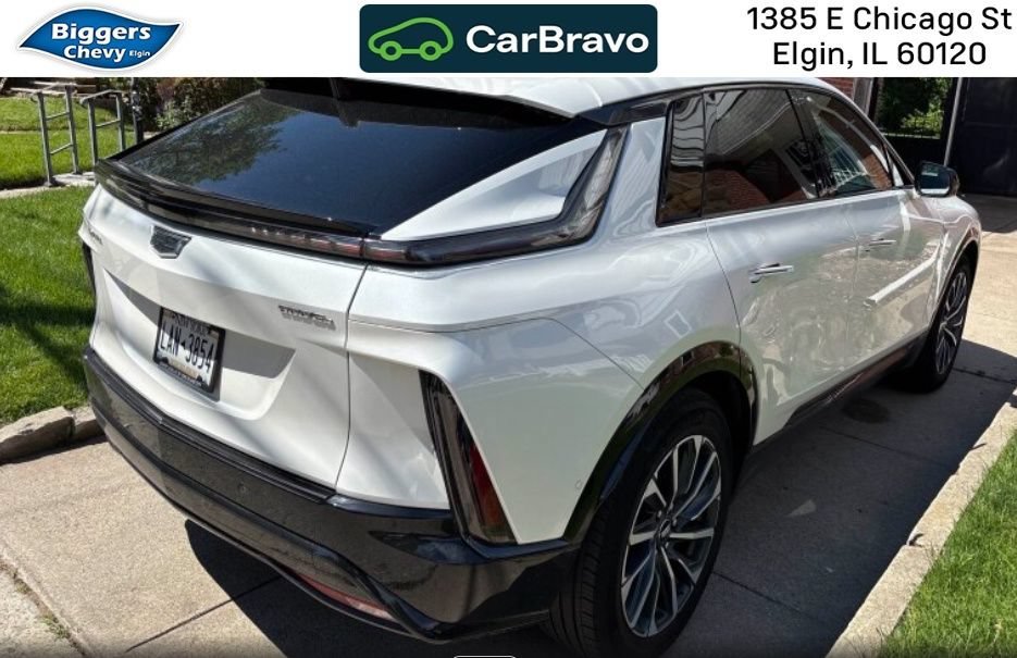 Used 2024 Cadillac LYRIQ Sport 1 with VIN 1GYKPTRLXRZ117669 for sale in Elgin, IL