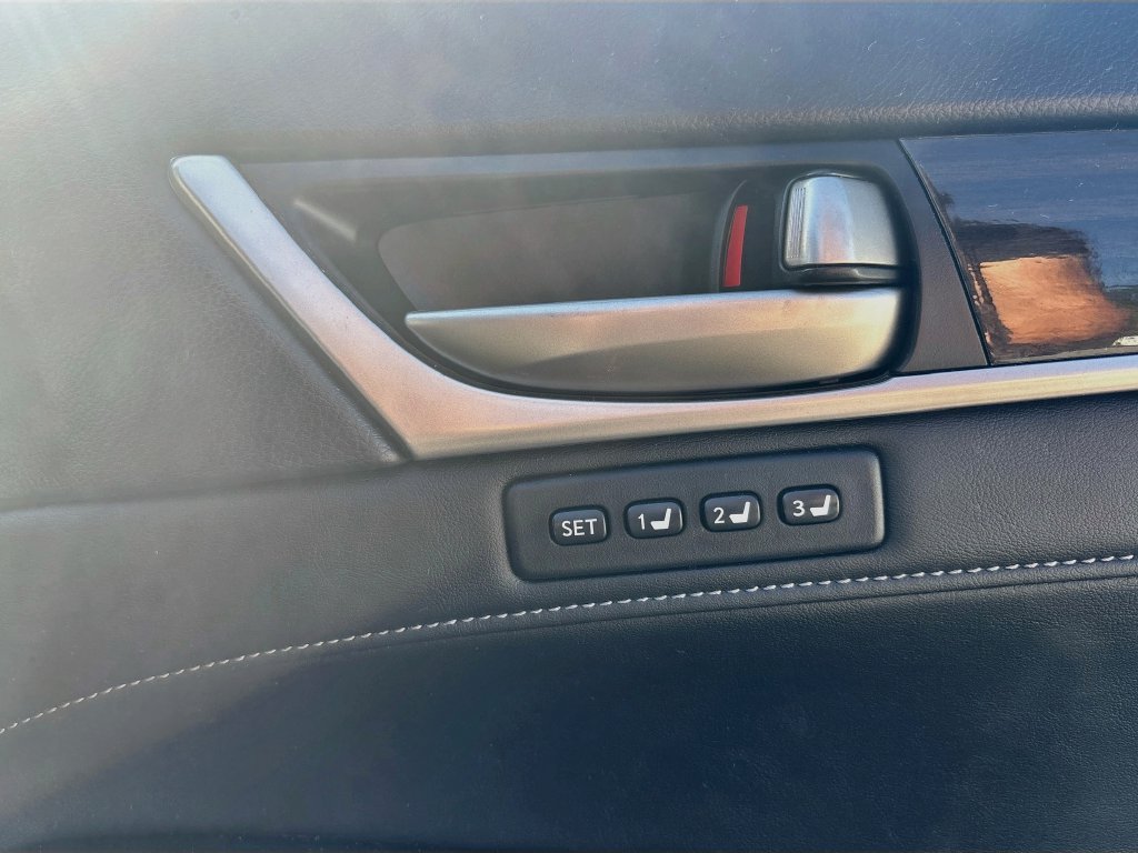 Used 2013 Obsidian Lexus 350 image 30