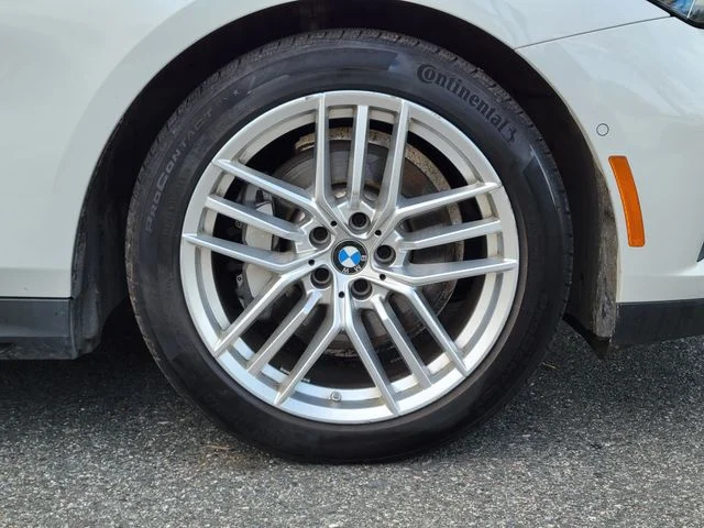 Used 2025 White Metallic BMW 530i image 16