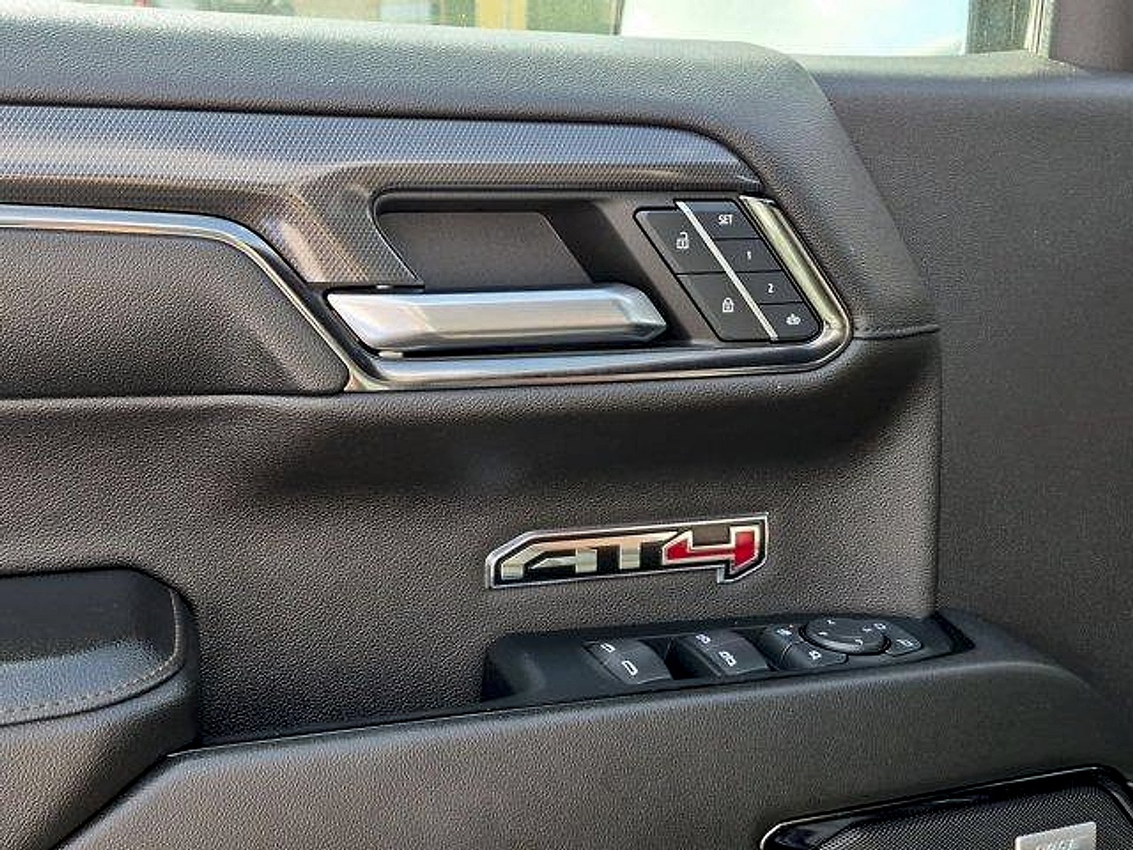 2024 GMC Sierra 1500 AT4 - Photo 23