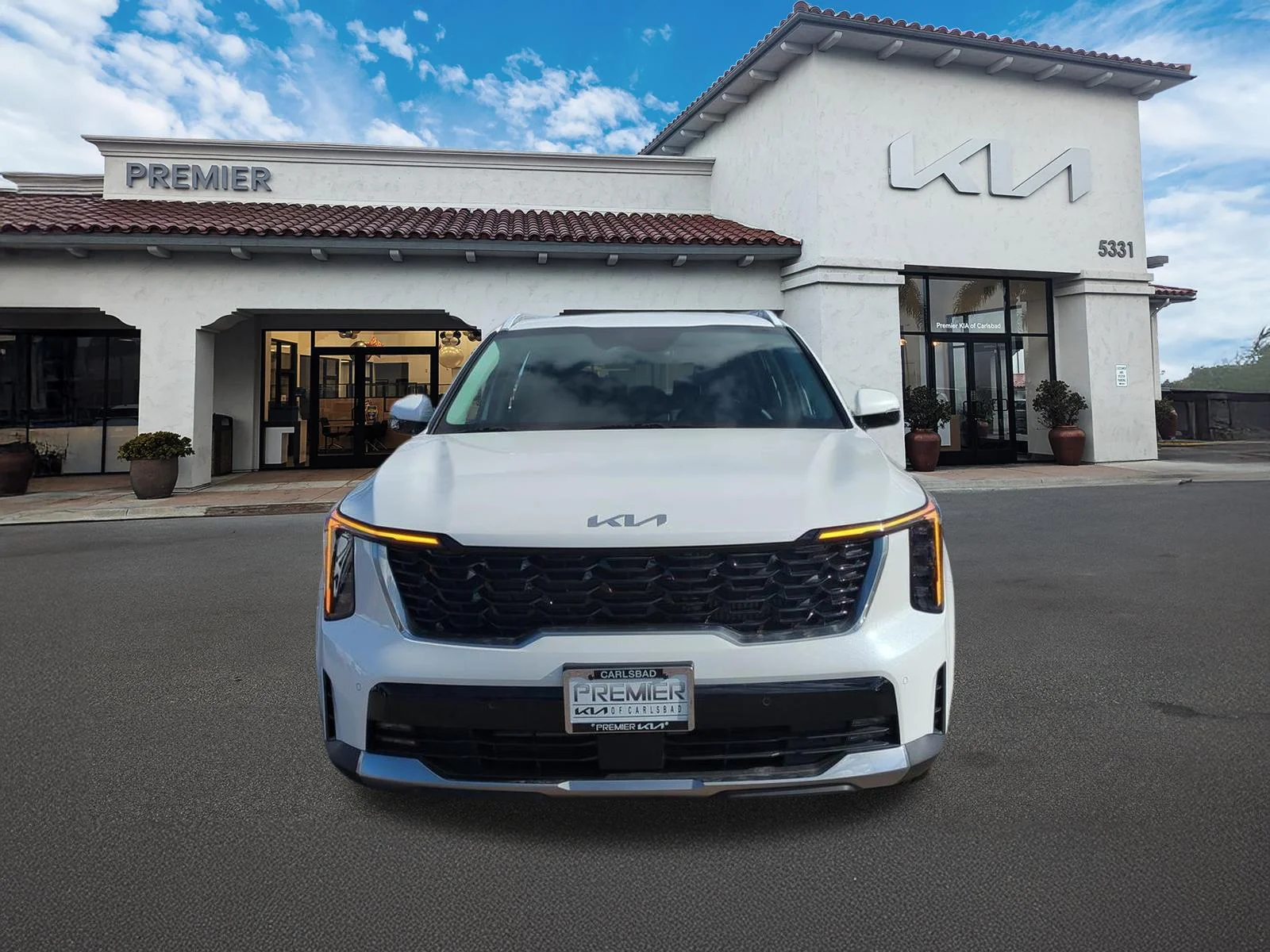 New 2026 Snow White Pearl Kia EX image 3