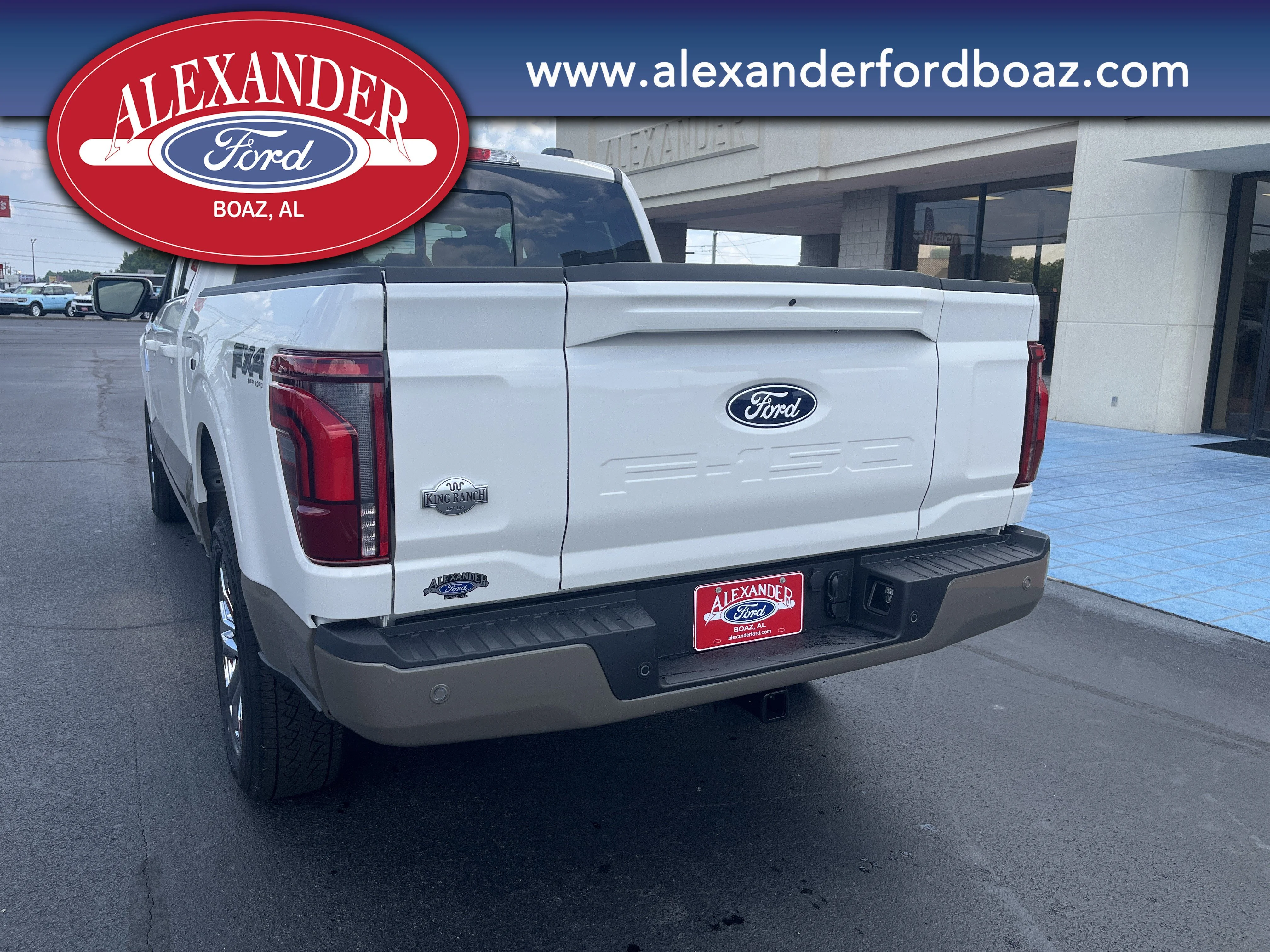 New 2026 Star White Metallic Tri-Coat Ford King Ranch® image 6