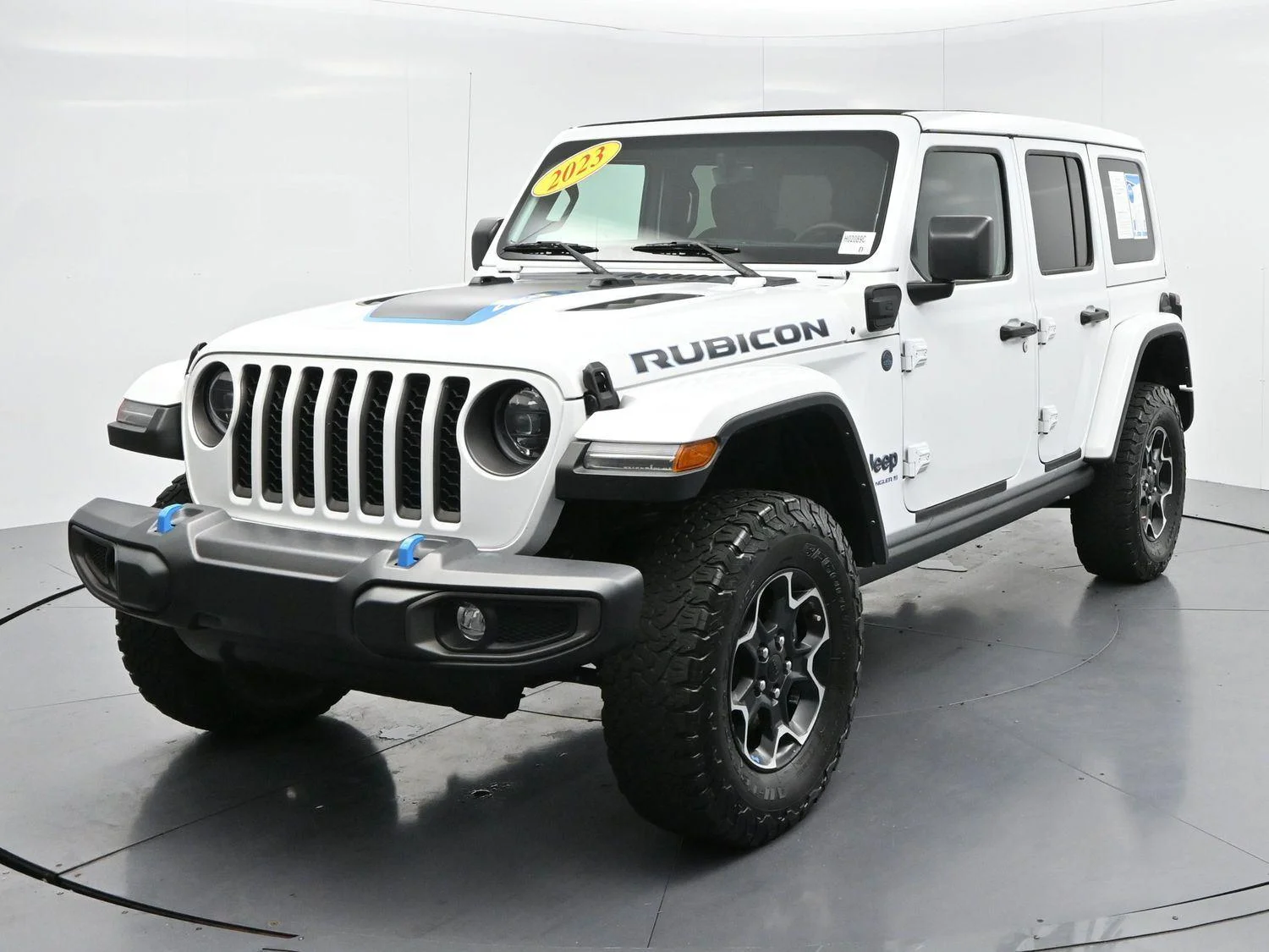 Used 2023 Bright White Clearcoat Jeep Rubicon image 3