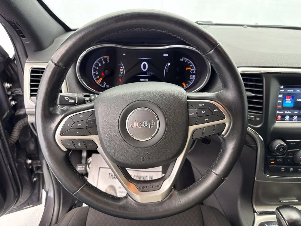 2021 Jeep Grand Cherokee LAREDO E SUV Slide 22