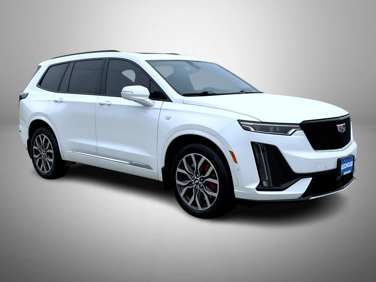 Used 2022 White Cadillac Sport image 3