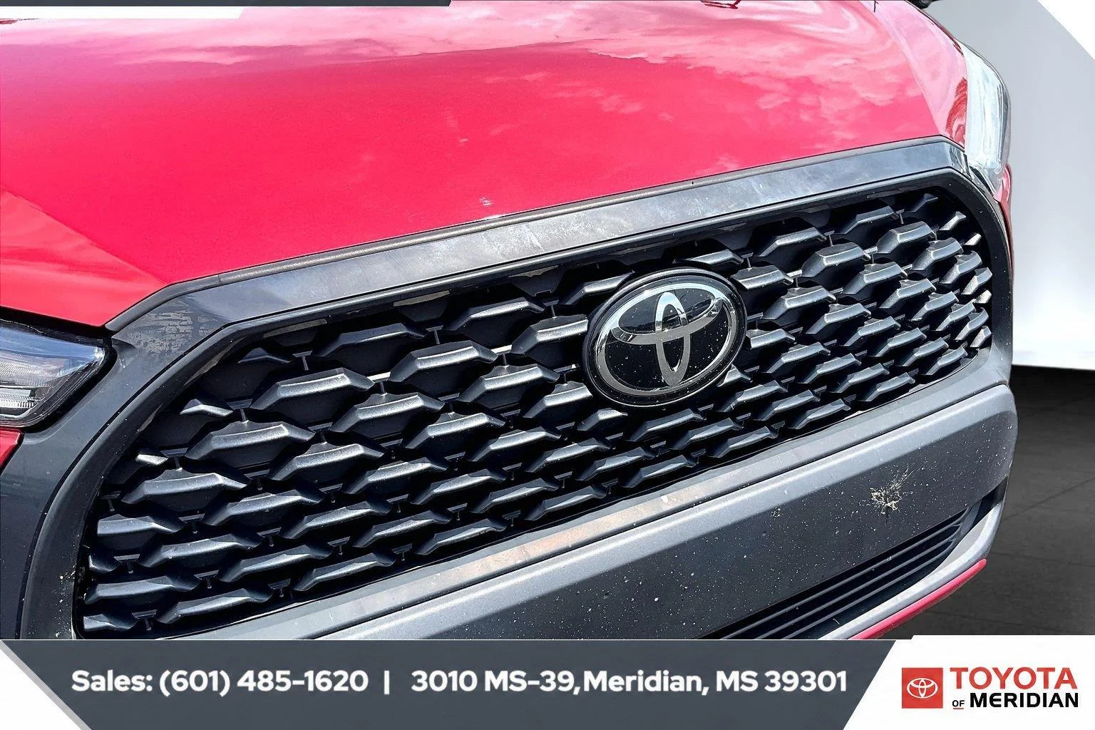 Used 2023 Barcelona Red Metallic Toyota LE image 21
