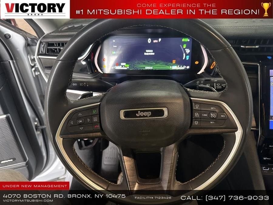 Used 2023 Silver Jeep 4xe image 31