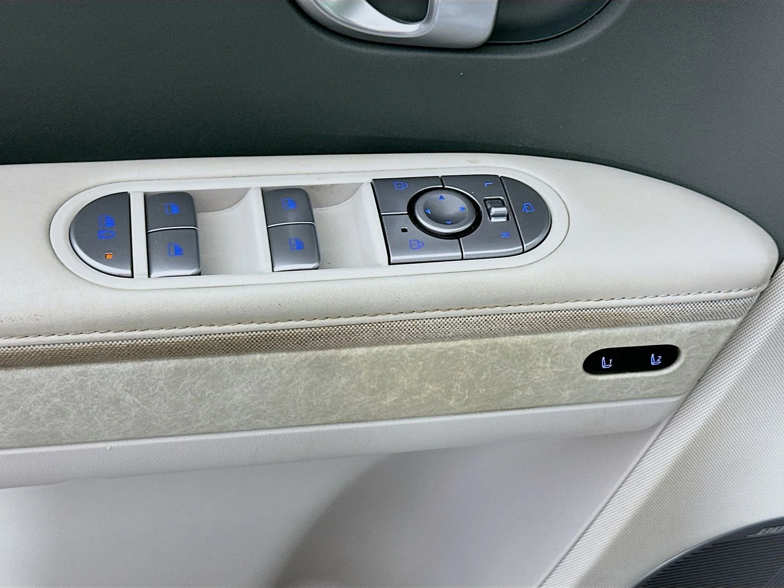 Used 2023 Digital Teal Hyundai Limited image 18
