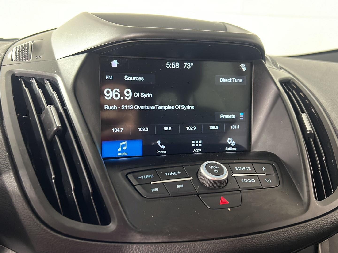 Used 2019 Oxford White Ford SEL image 15