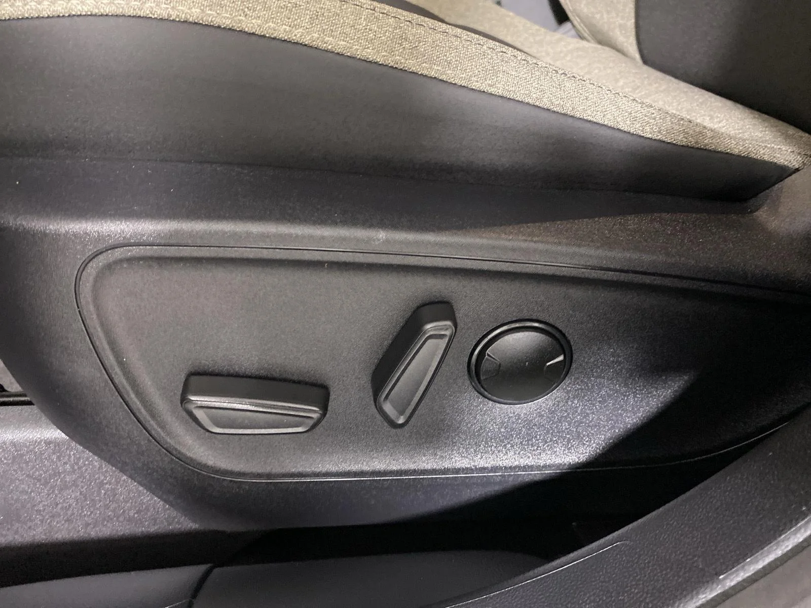 New 2026 Carbonized Gray Metallic Ford Big Bend® image 11