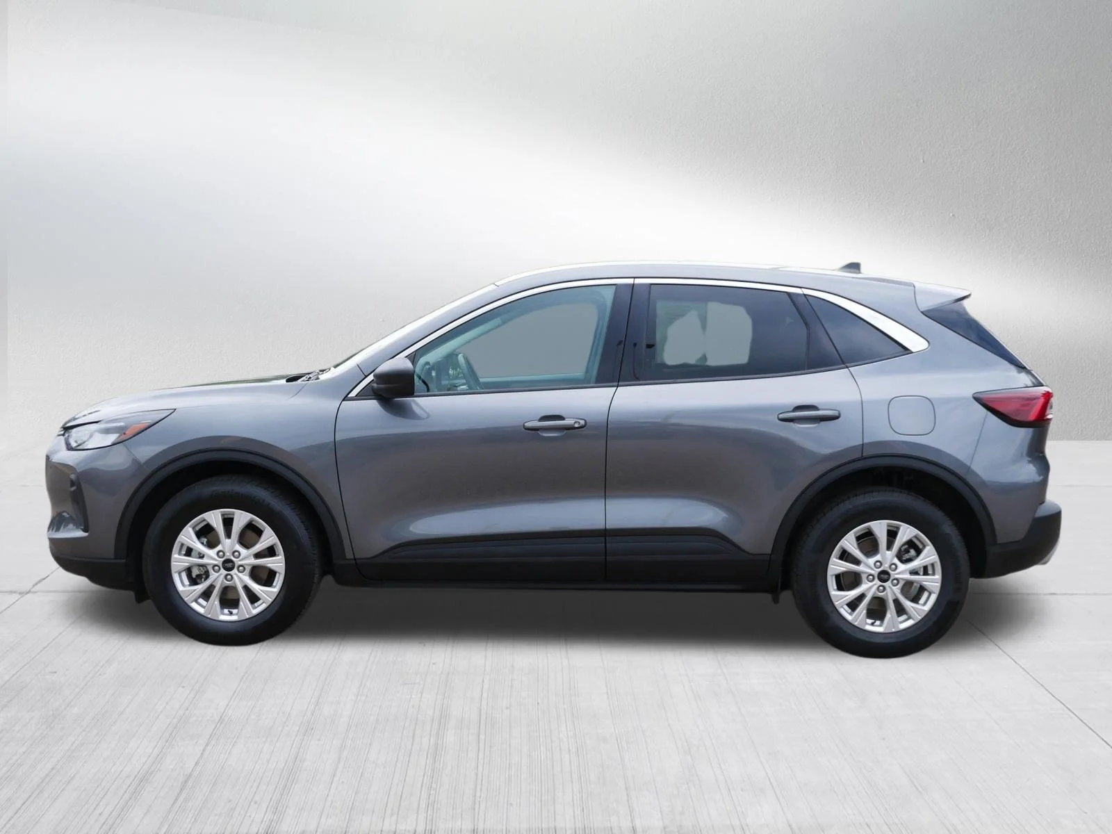 Used 2023 Carbonized Gray Metallic Ford Active image 4