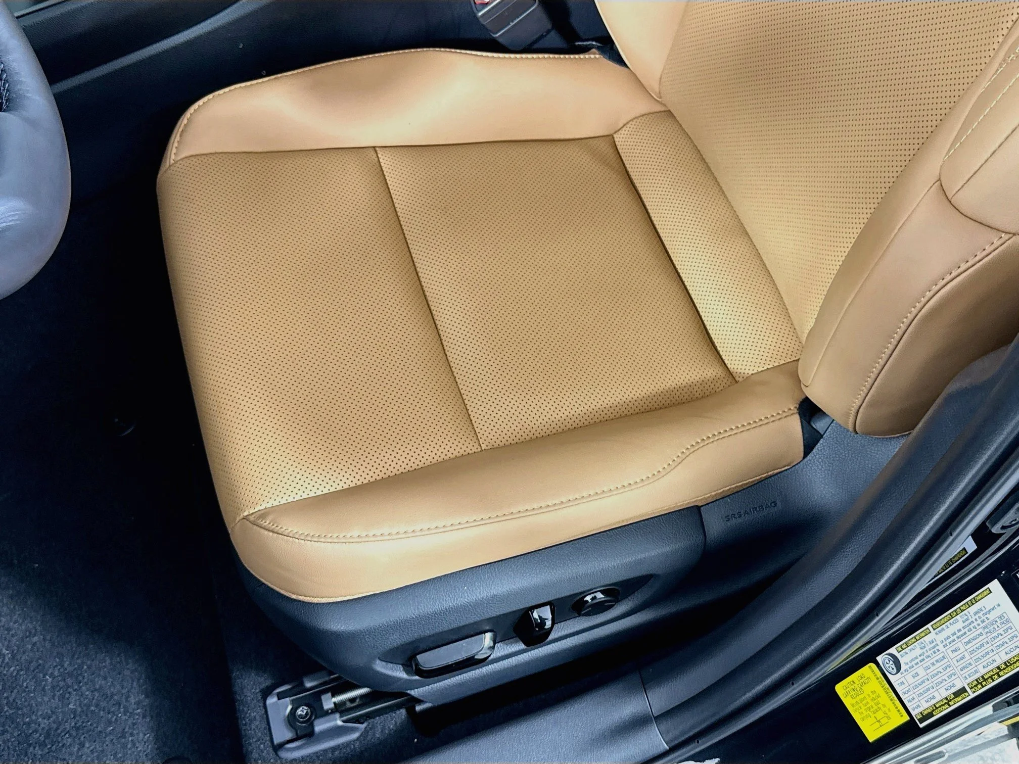Certified Used 2026 CAVIAR Lexus 300h Premium image 20