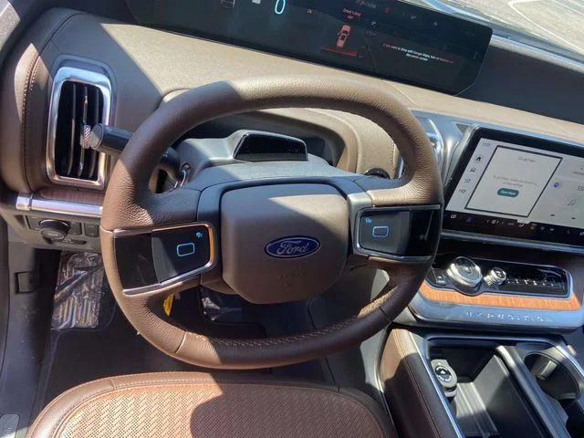 New 2026 Agate Black Metallic Ford King Ranch image 14