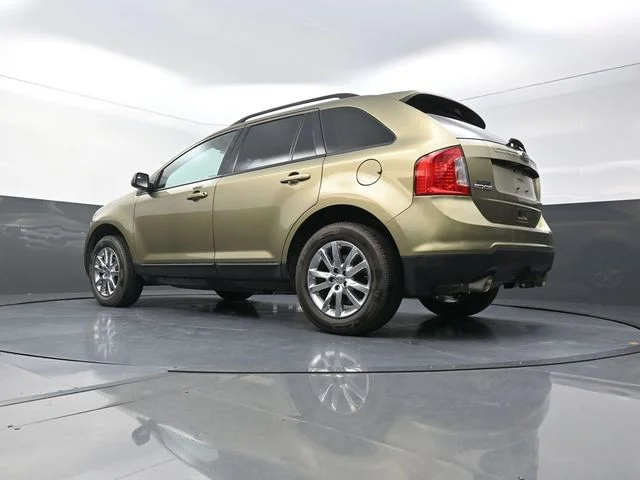 Used 2013  Ford SEL image 35