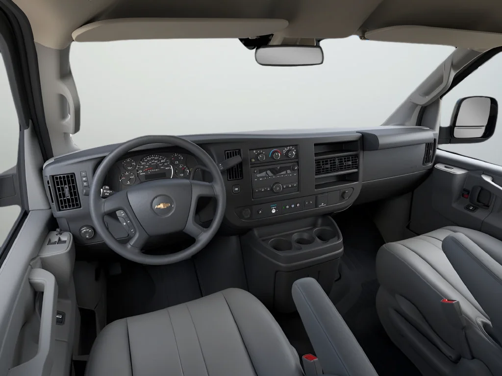 2025 Chevrolet Express Cargo Work Van - Photo 9