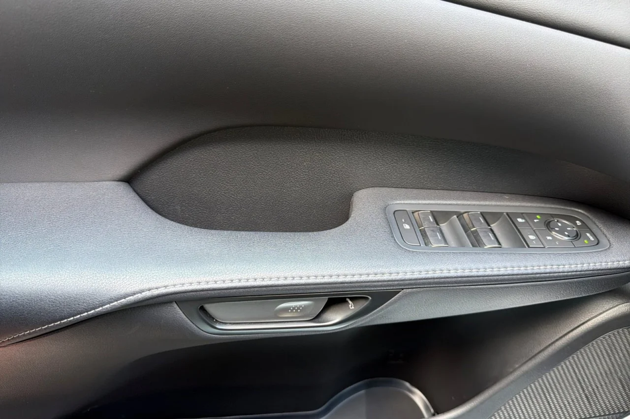 Used 2024  Lexus RX 350 image 10