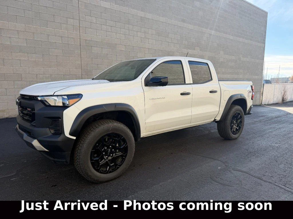 2026 Chevrolet Colorado Trail Boss 4WD's photo