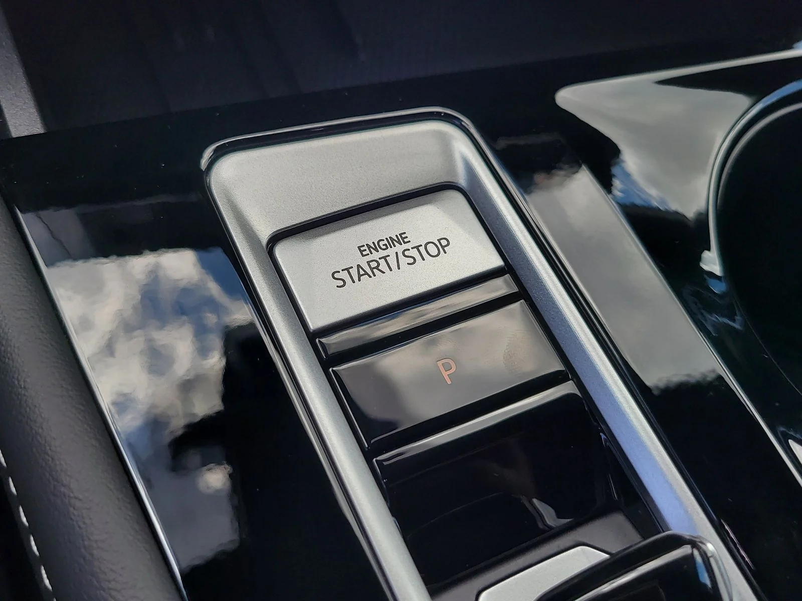 2025 Volkswagen Atlas Cross Sport SEL R-LINE - Photo 27
