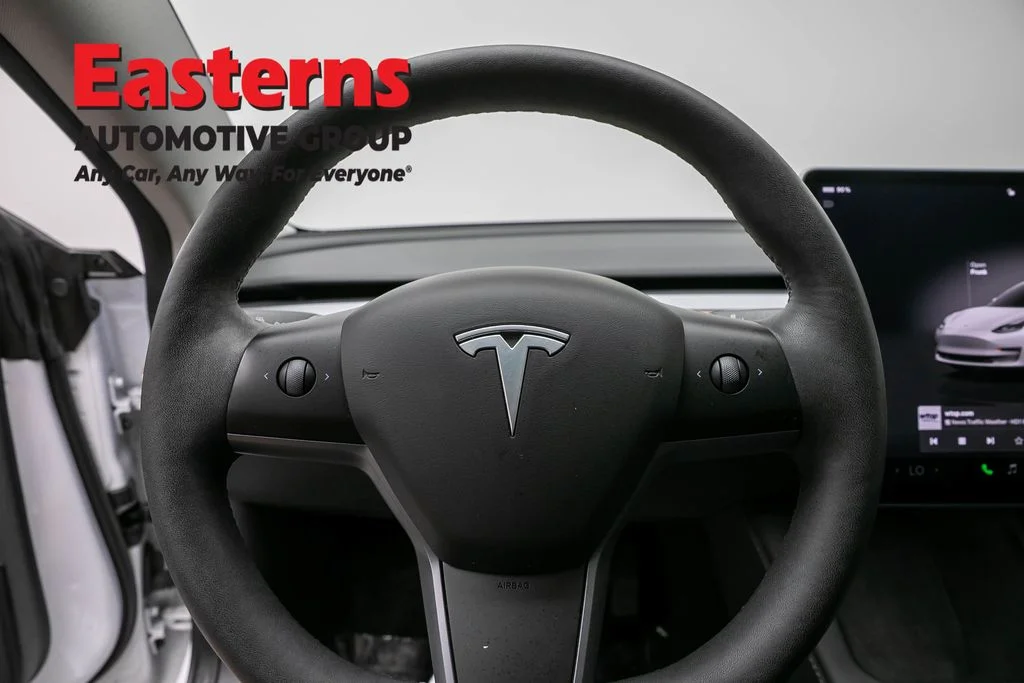 Used 2023 White Tesla Base image 12