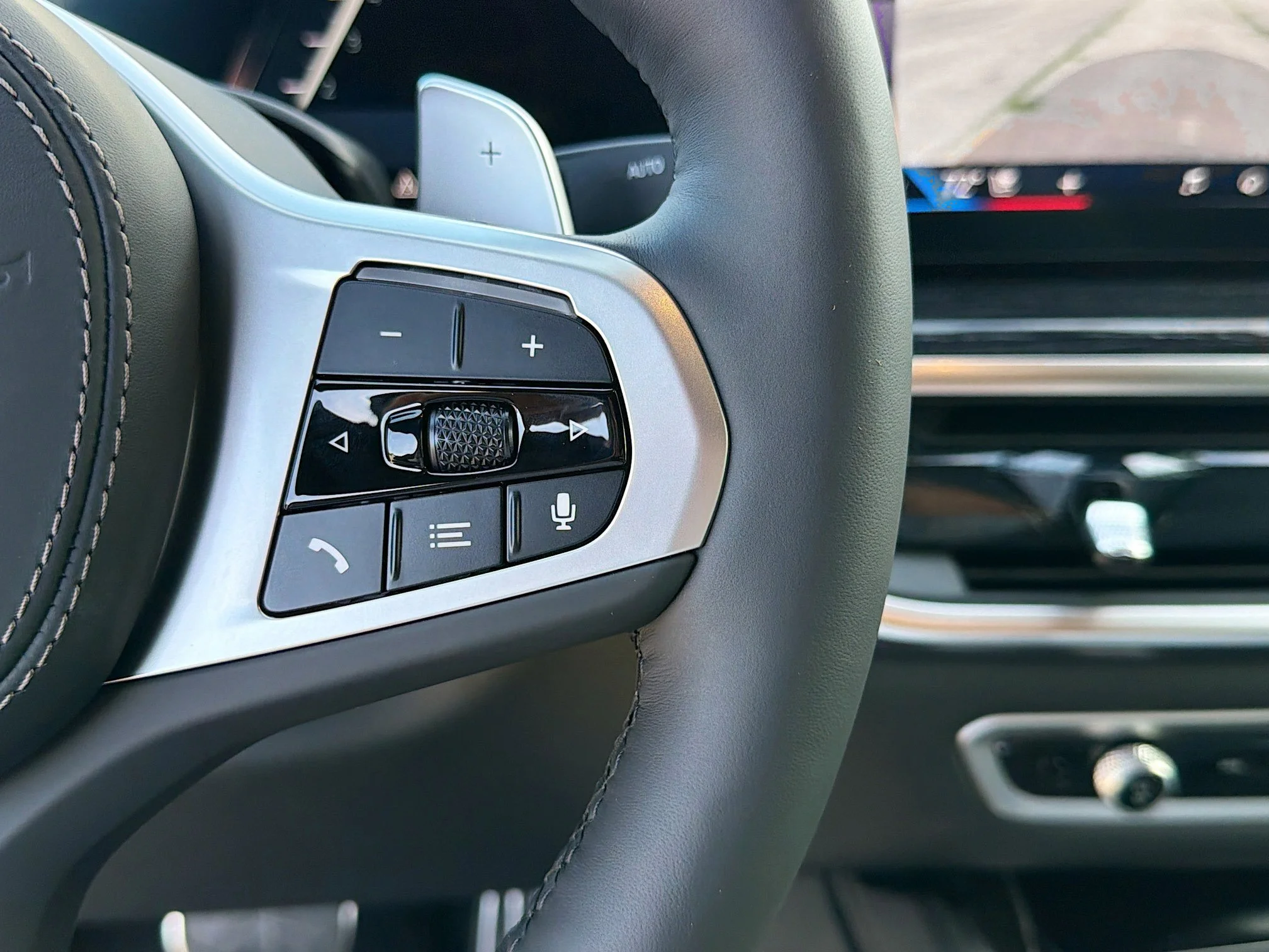 New 2027 Skyscraper Grey Metallic BMW xDrive40i image 37