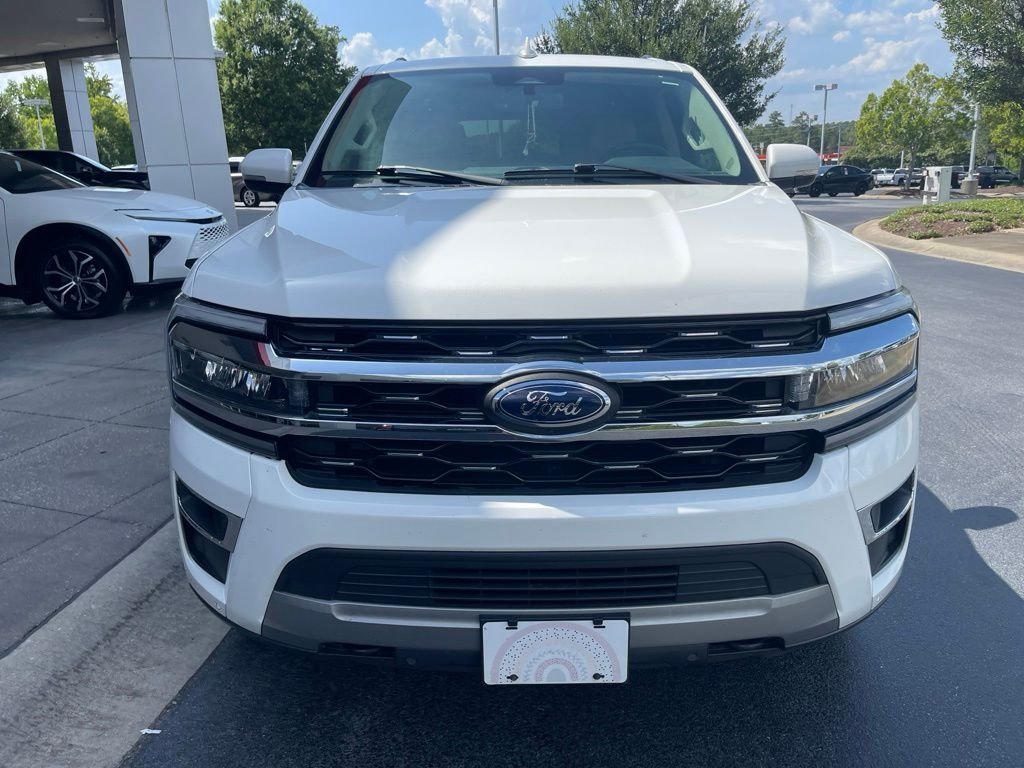 Used 2022 White Ford Limited image 2