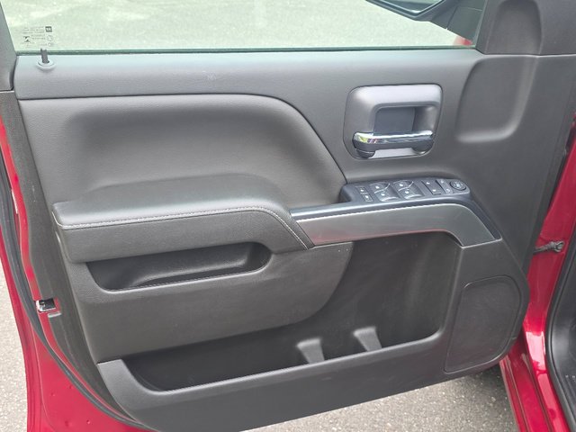 Used 2018 CAJUN RED TINTCOAT Chevrolet LT image 31
