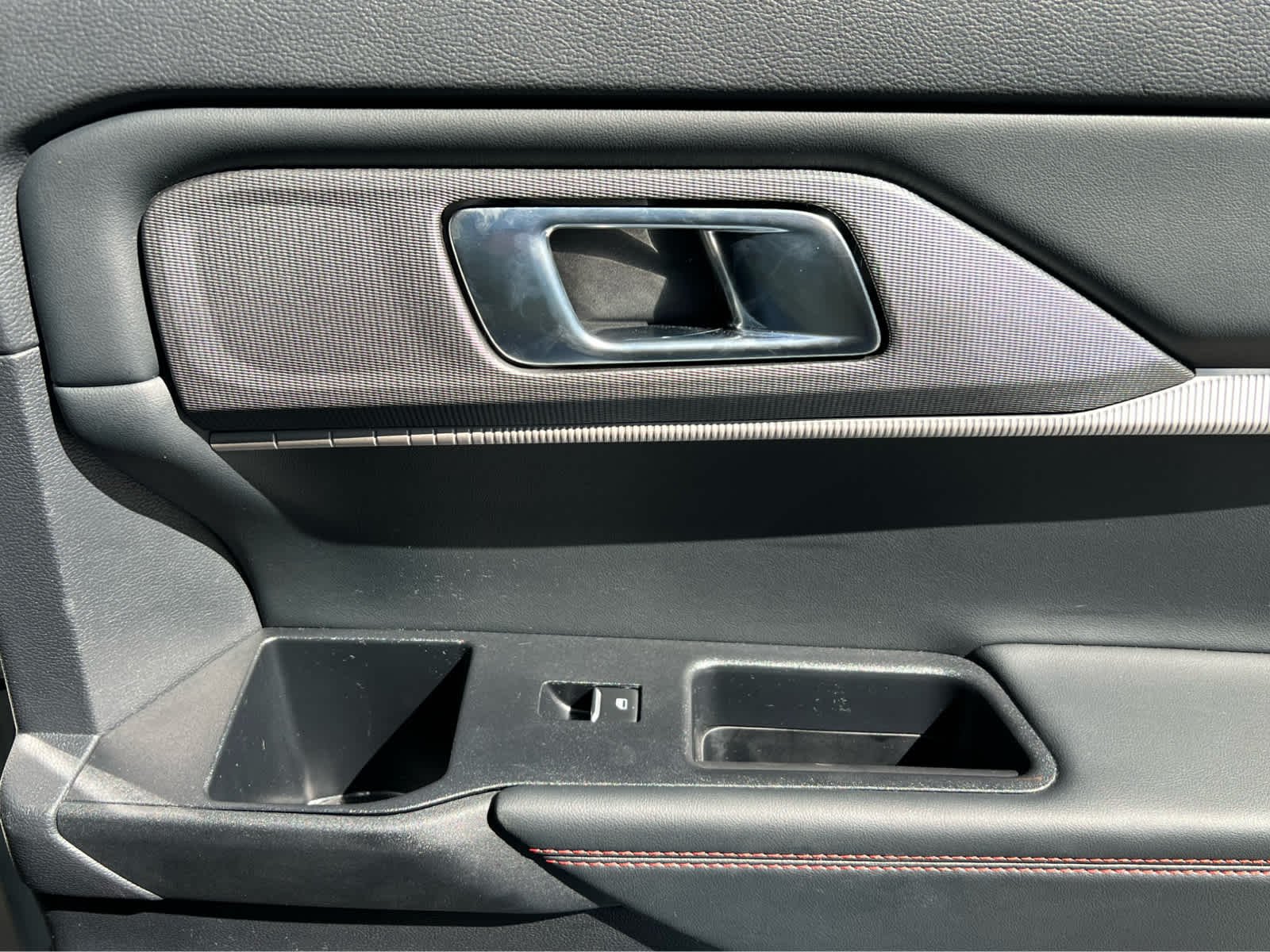 2025 Ford Explorer ST-LINE - Photo 23