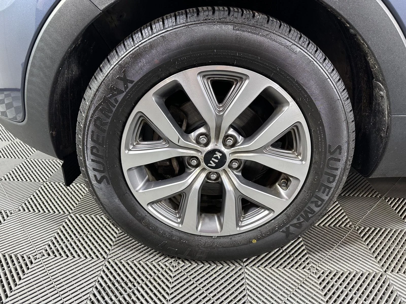 Used 2016 Twilight Blue Kia LX image 23