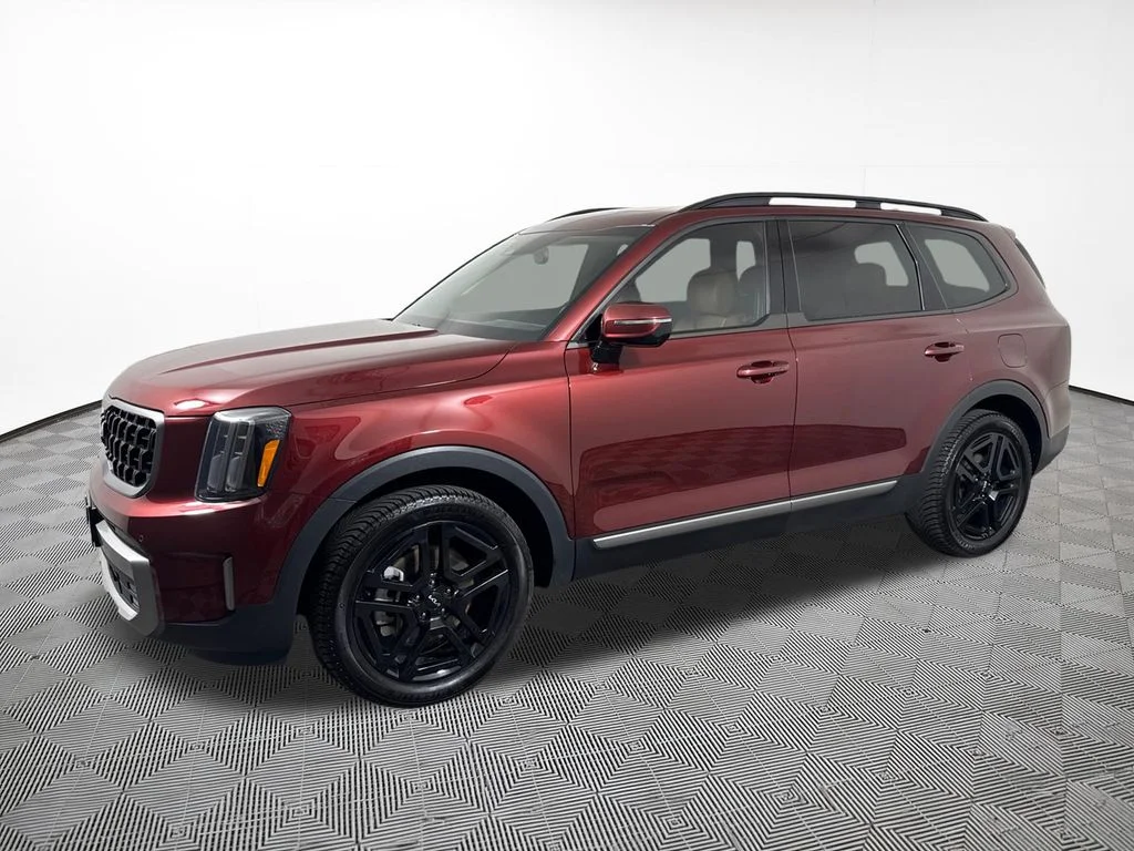 Used 2023 Red Kia SX X-Line image 2
