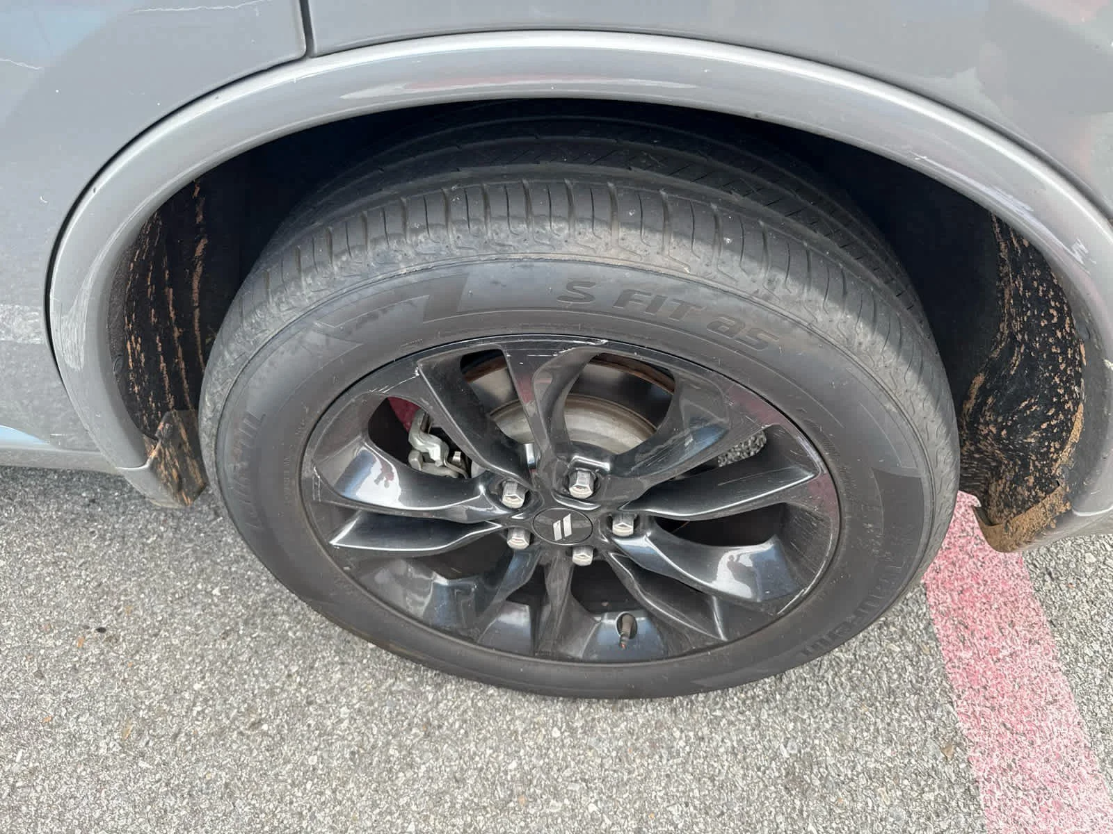 Used 2022 Destroyer Gray Clearcoat Dodge R/T image 5