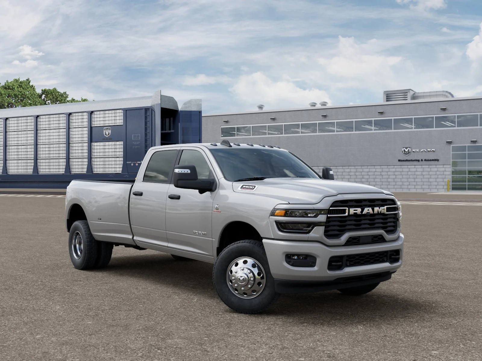 New 2026 Silver-Zynith Exterior Paint RAM BIG HORN image 5