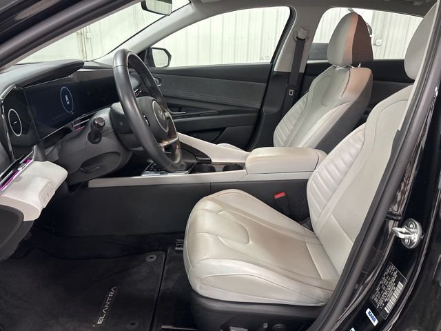 2024 Hyundai Elantra Limited - Photo 6