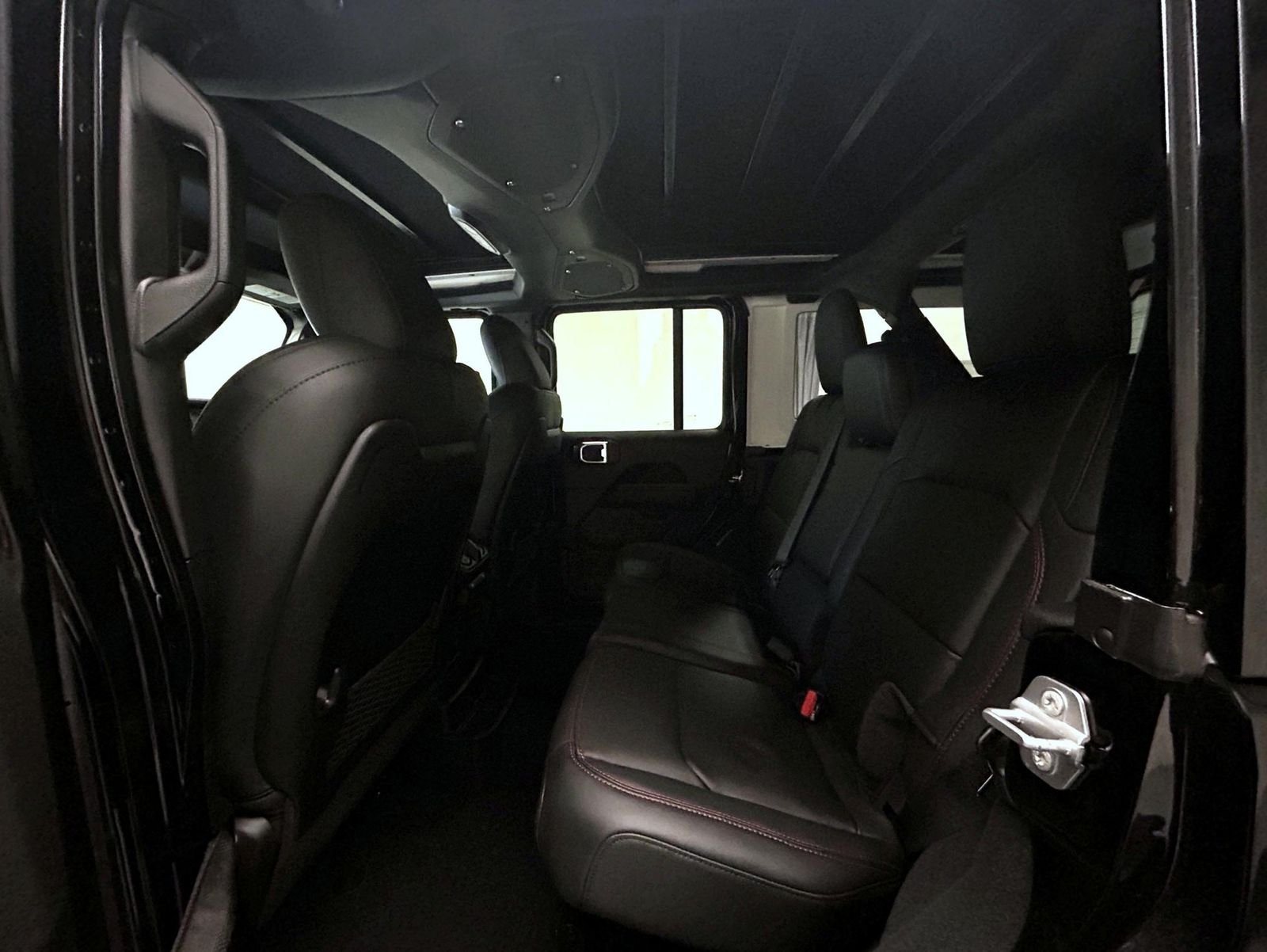 New 2026 Black Clear-Coat Exterior Paint Jeep Moab 392 image 11