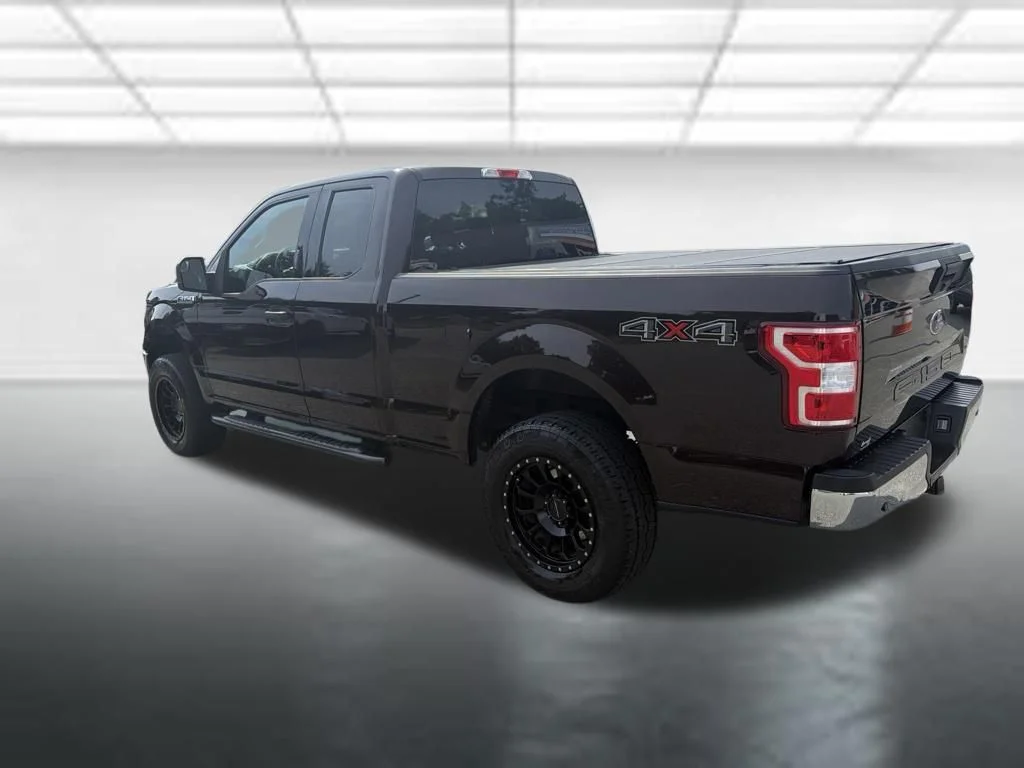 Used 2019 Red Ford XLT image 3