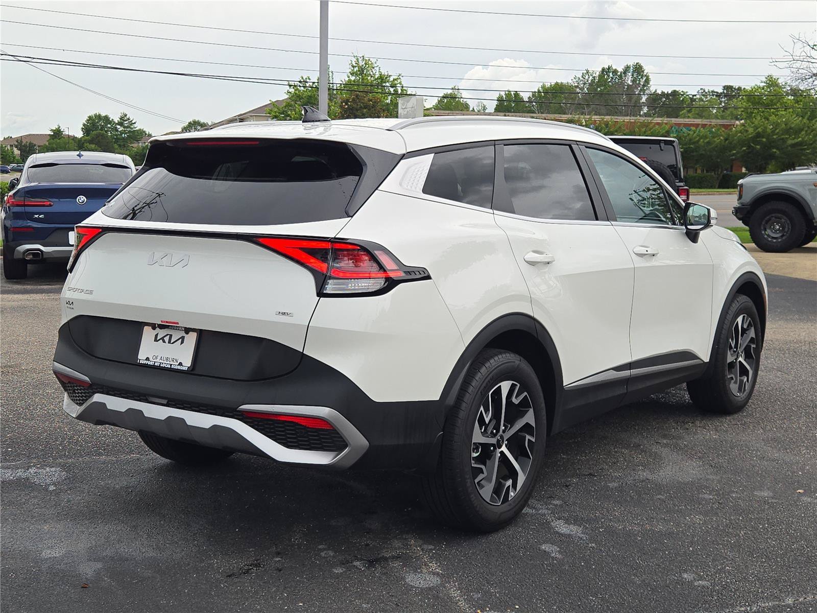 Used 2025 Snow White Pearl Kia EX image 7
