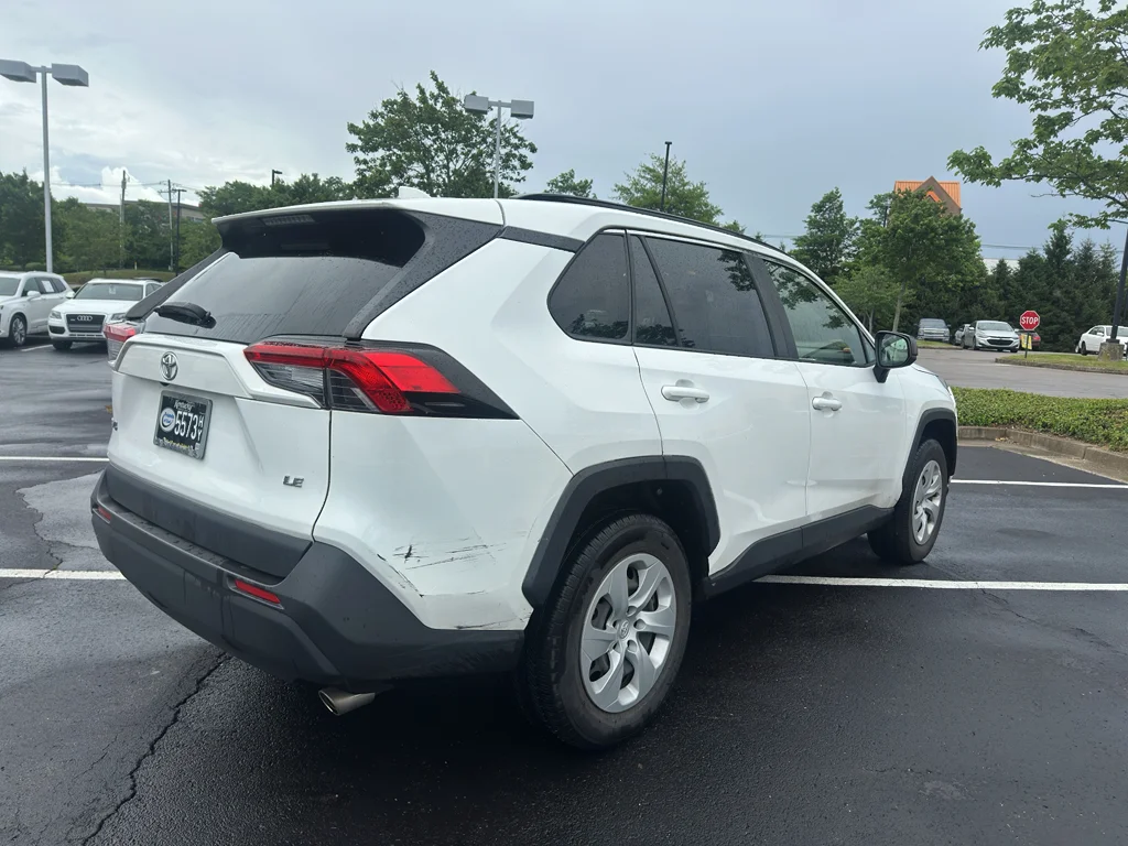 Used 2019 Super White Toyota LE image 5