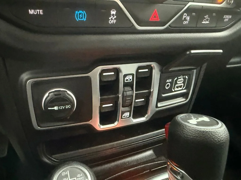 Used 2025 Black Jeep Sahara 4xe image 23