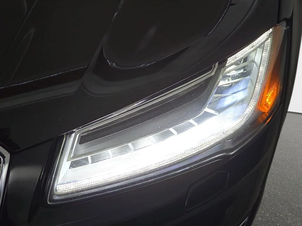 Used 2015 Brilliant Black Audi 3.0T image 33