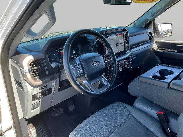 Used 2025 White Ford XLT image 19