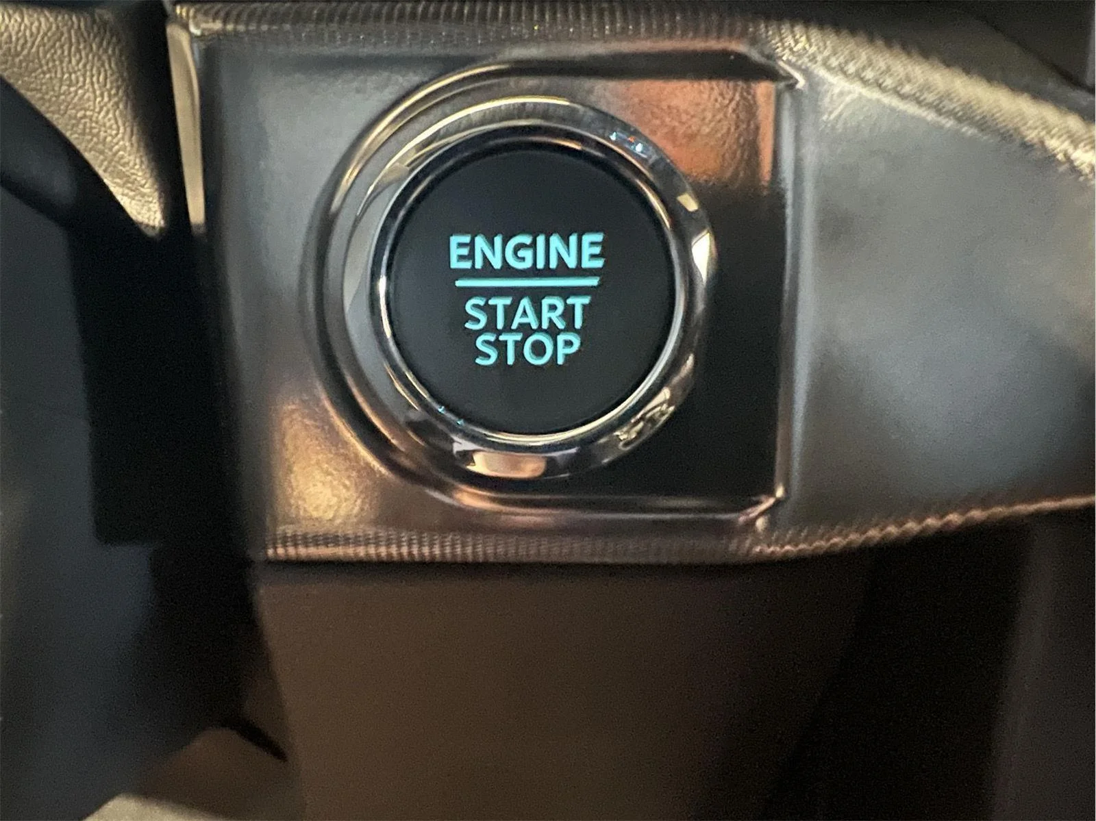 Used 2026 Avalanche Ford LARIAT image 31