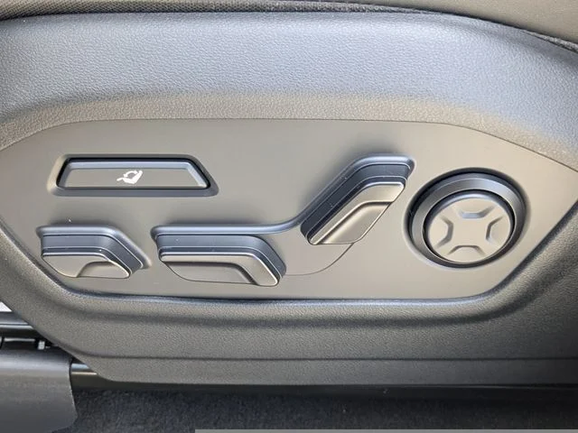 Used 2024 Silver Hyundai Calligraphy image 20