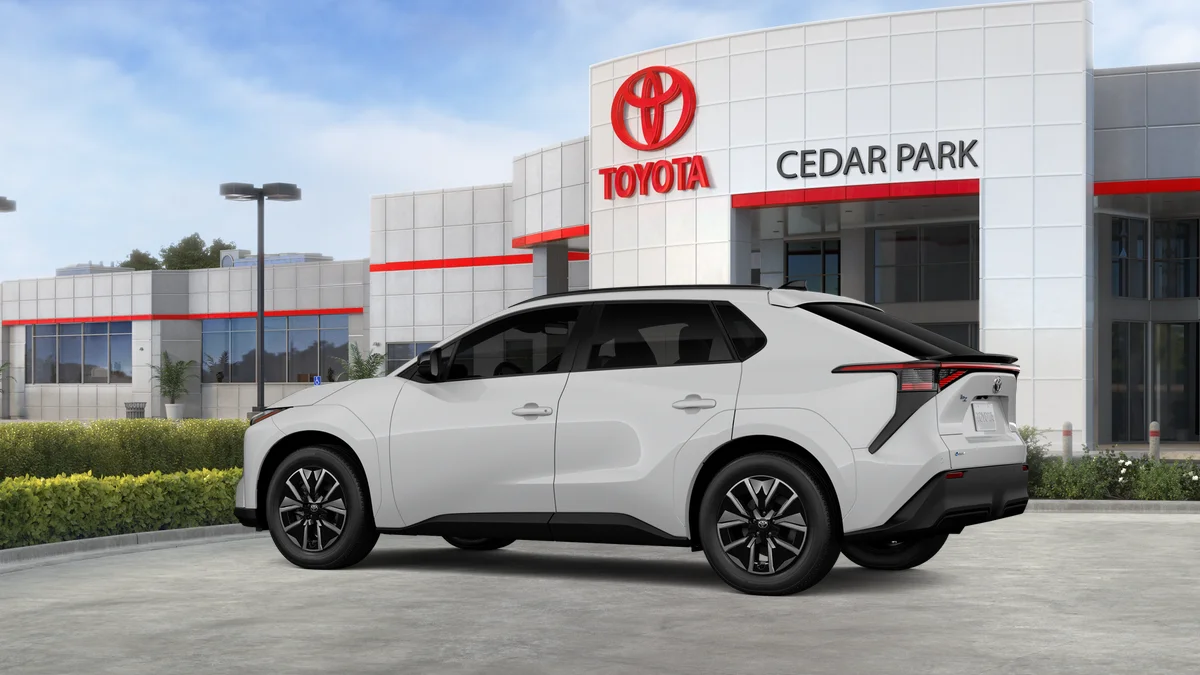 New 2026 Wind Chill Pearl Toyota XLE image 26
