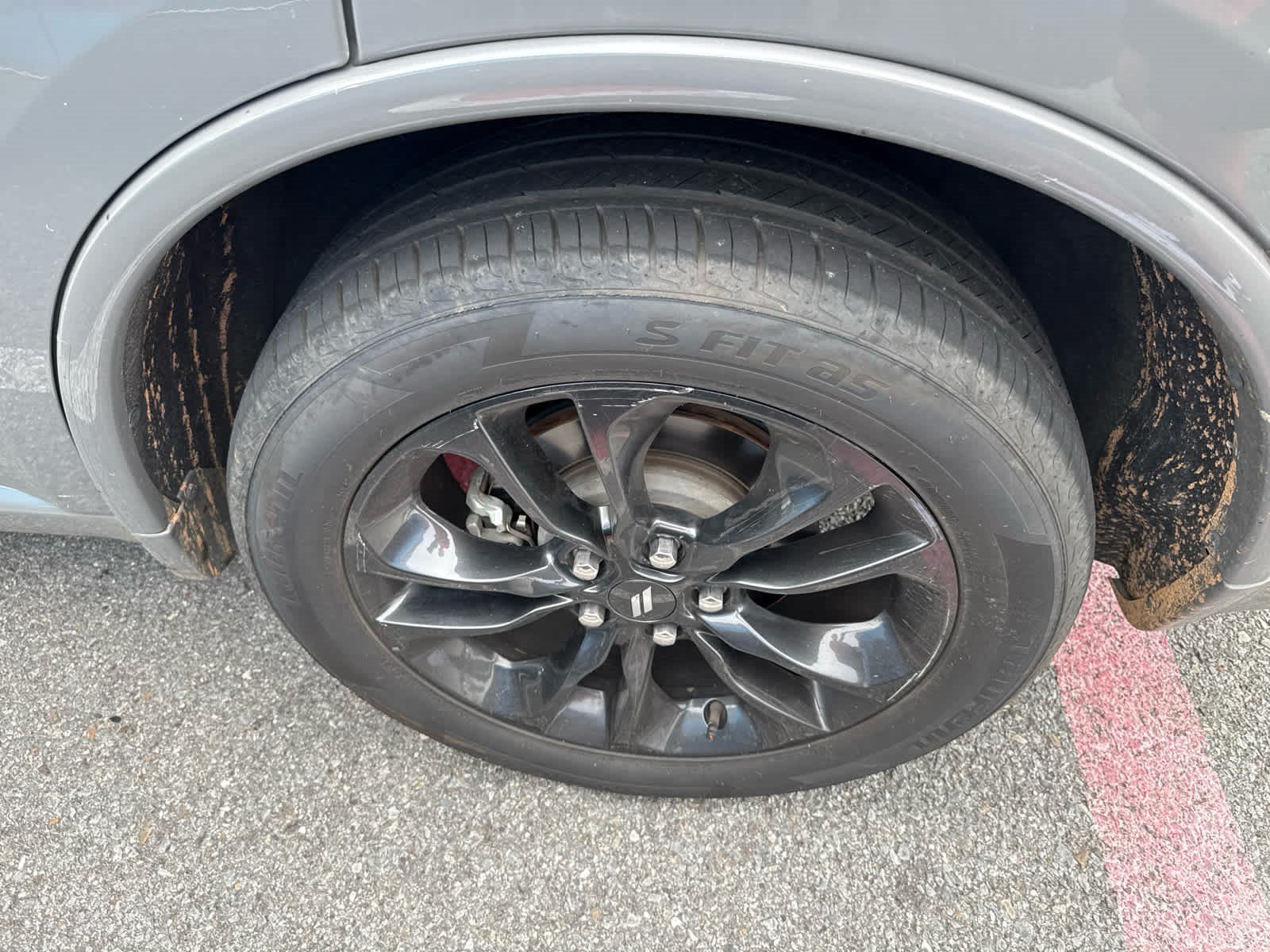 Used 2022 Destroyer Gray Clearcoat Dodge R/T image 5